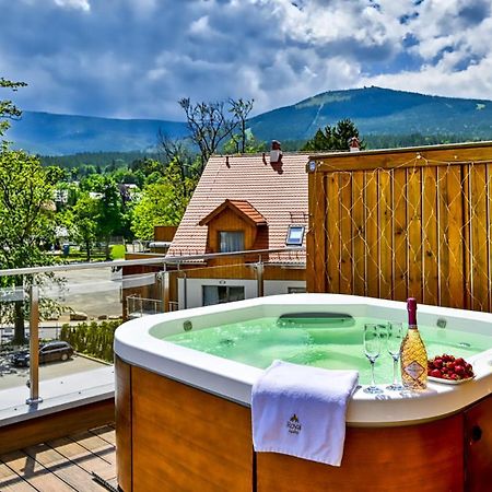 Royal Prestige Collection Z Prywatnym Jacuzzi - Stone Hill Resort Z Basenem I Saunami Szklarska Poreba Bagian luar foto